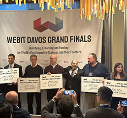 С победителите от големите финали на Founders Games в Давос 2024